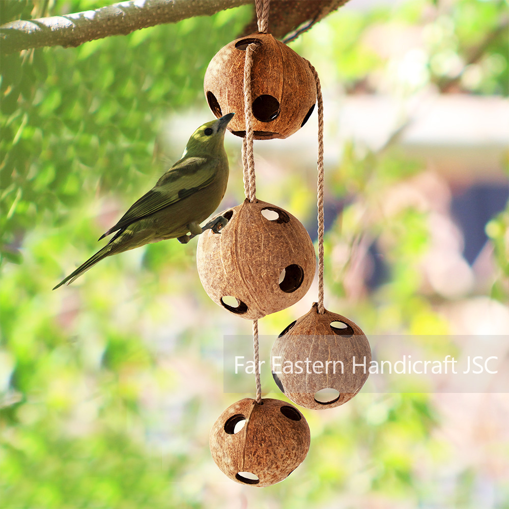 Handcrafted Bird Toys for Pet Birds - Fehandicraft.com